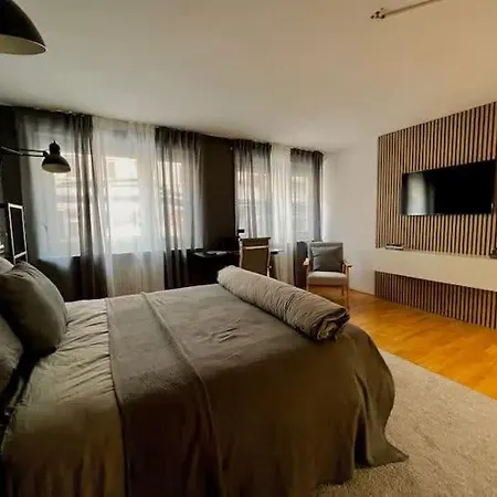 Studio I City Center I Isar Apartman *